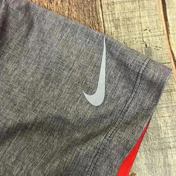 Nike Golf Tour Performance Dri-Fit Polo Shirt - Picture 3 of 7